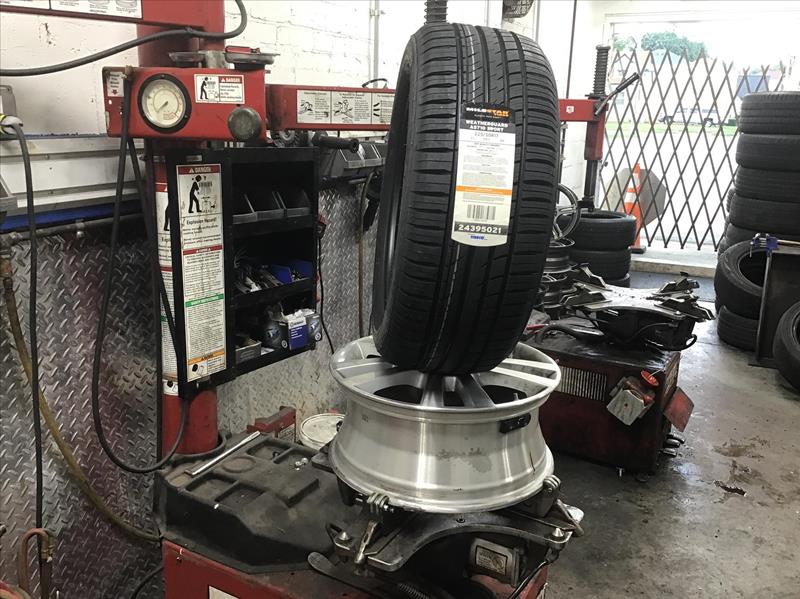 Lopez Tires Blue Island, IL